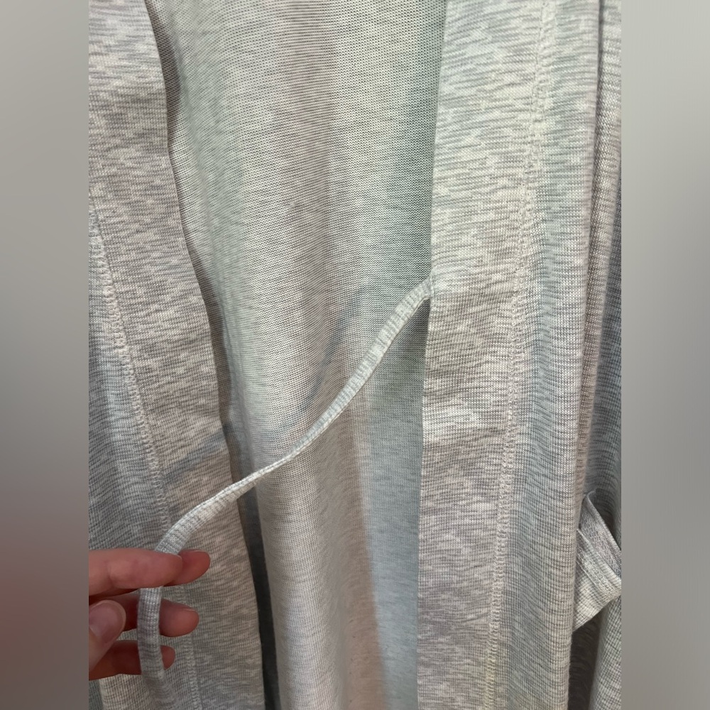 Jaclyn Intimates Grey Robe - size (S) - Picture 5 of 6